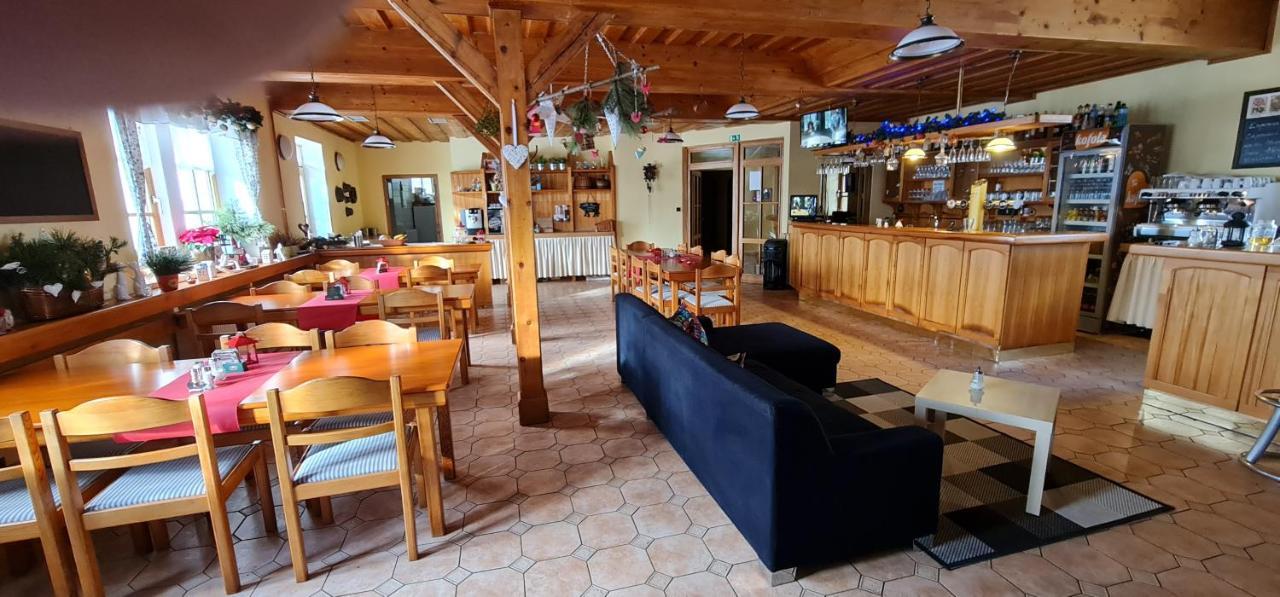 Hotel Zlaty Potok Nicov  Kültér fotó