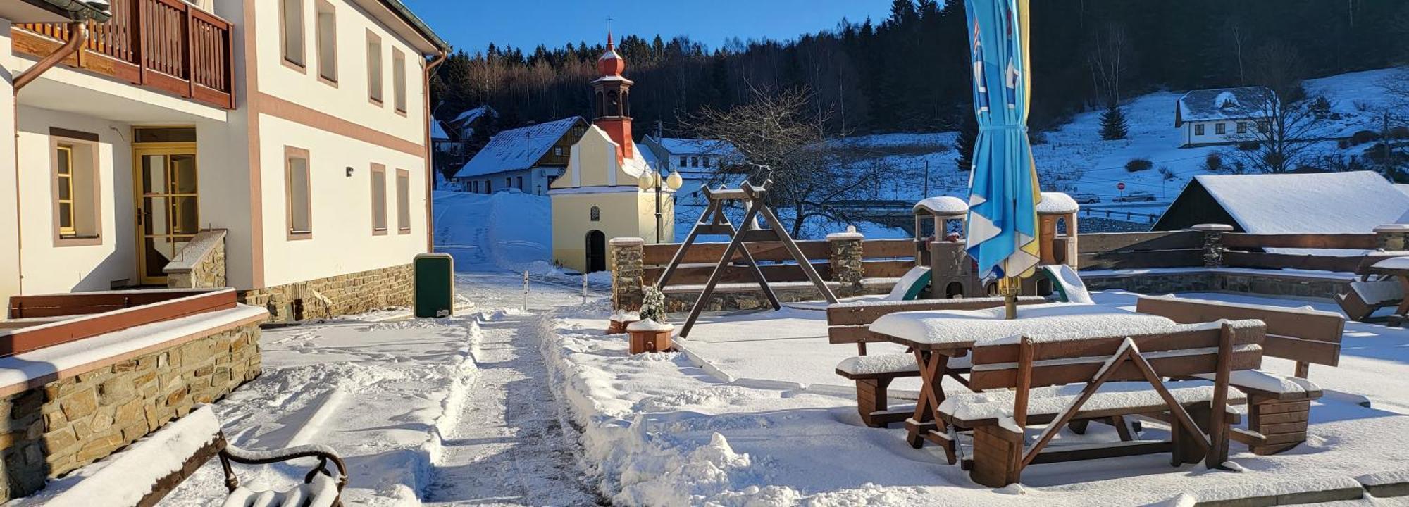 Hotel Zlaty Potok Nicov  Kültér fotó