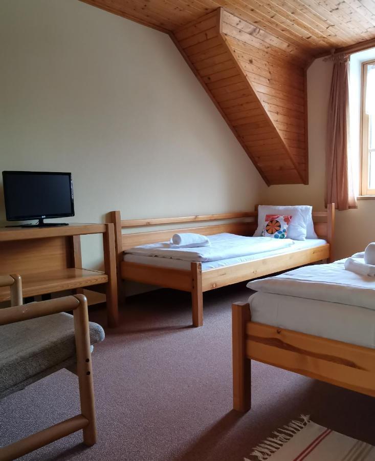 Hotel Zlaty Potok Nicov  Kültér fotó